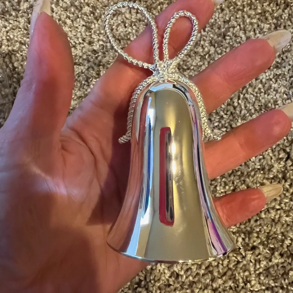 Vera Wang Love Knots Silver Bell - Set of 2